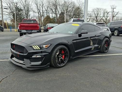 2017 Ford Shelby GT350 Base