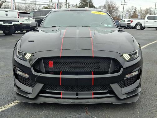 2017 Ford Shelby GT350 Base