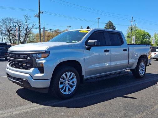 2022 Chevrolet Silverado 1500 Custom