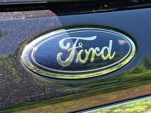 Agate Black Metallic 2021 Ford Explorer XLT