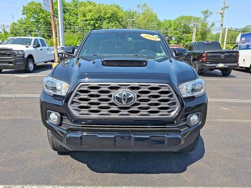 2020 Toyota Tacoma TRD Sport