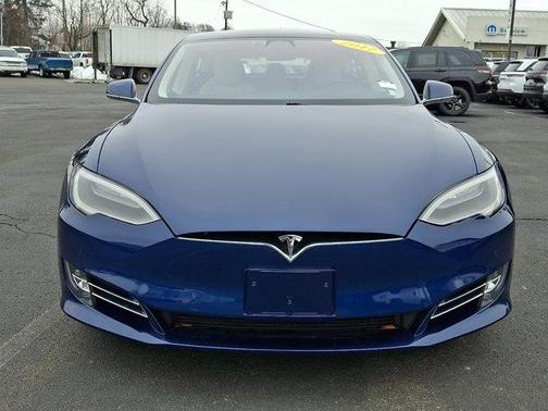2017 Tesla Model S 75D