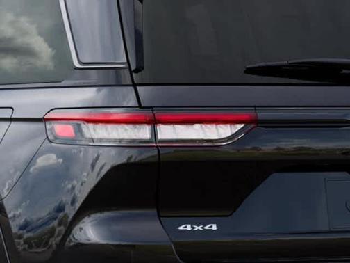 Diamond Black 2026 Jeep Grand Cherokee Limited