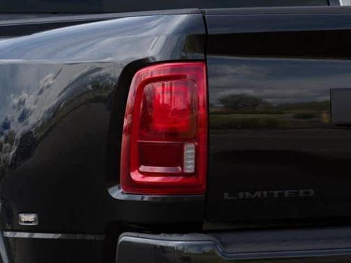 Diamond Black 2026 RAM 3500 Limited