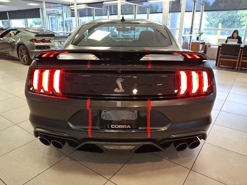 2021 Ford Shelby GT500 Base