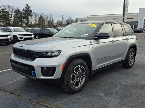 2023 Jeep Grand Cherokee 4xe Trailhawk