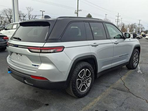 2023 Jeep Grand Cherokee 4xe Trailhawk