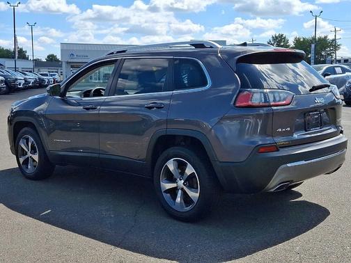 Granite Crystal Clearcoat Metallic 2019 Jeep Cherokee Limited
