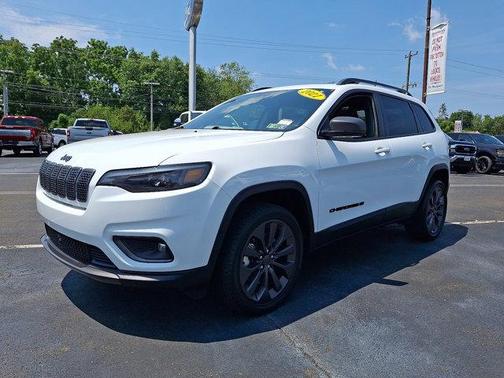 2021 Jeep Cherokee Latitude Lux