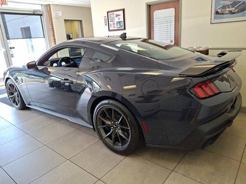 2024 Ford Mustang Dark Horse