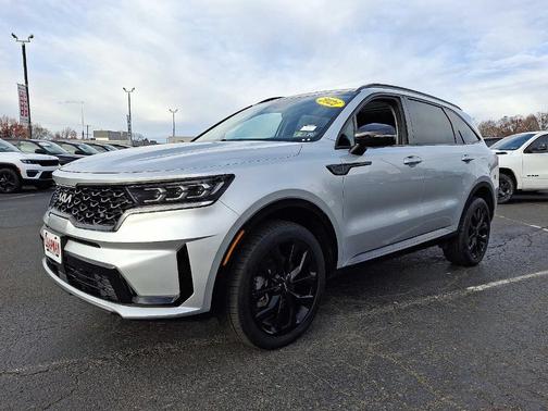 2022 Kia Sorento SX