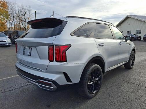 2022 Kia Sorento SX