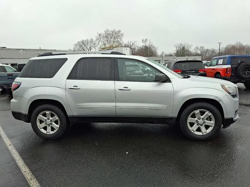 2016 GMC Acadia SLE-2