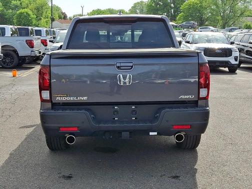 Modern Steel Metallic 2022 Honda Ridgeline RTL-E