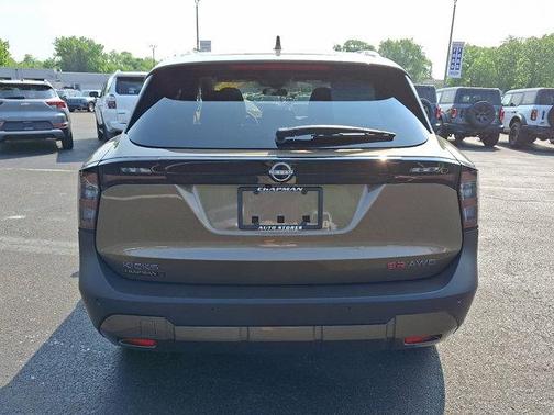 2025 Nissan Kicks SR