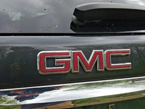 Graphite Gray Metallic 2021 GMC Terrain SLE