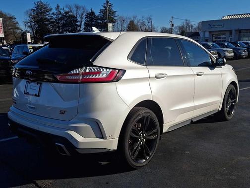 2019 Ford Edge ST