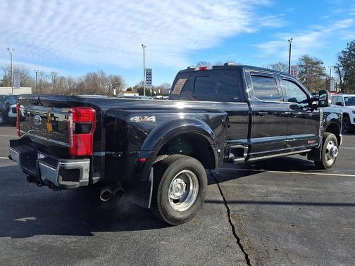 2024 Ford F-350 Lariat Super Duty