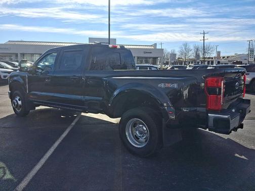 2024 Ford F-350 Lariat Super Duty