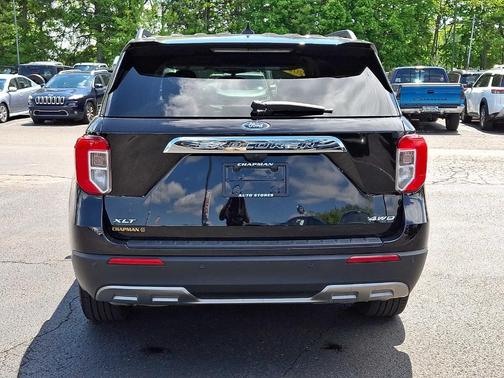 Agate Black Metallic 2023 Ford Explorer XLT
