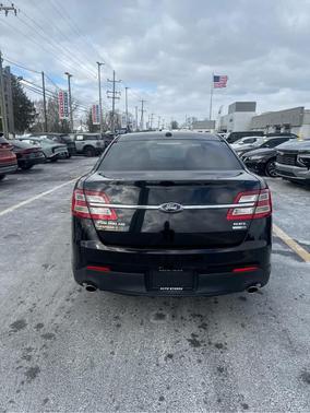 2017 Ford Taurus SEL