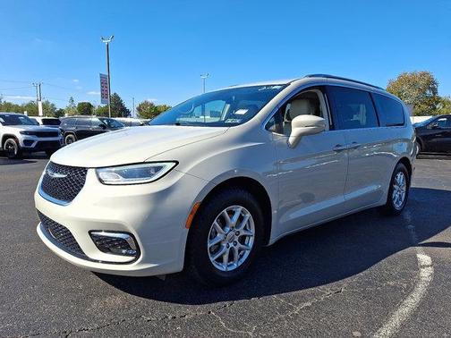 2021 Chrysler Pacifica Touring-L