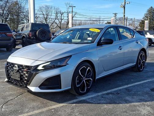 2023 Nissan Altima 2.5 SR