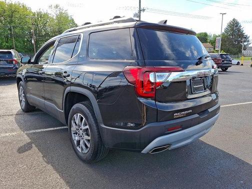 2021 GMC Acadia SLT