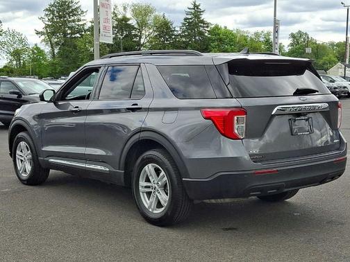 Carbonized Gray 2024 Ford Explorer XLT