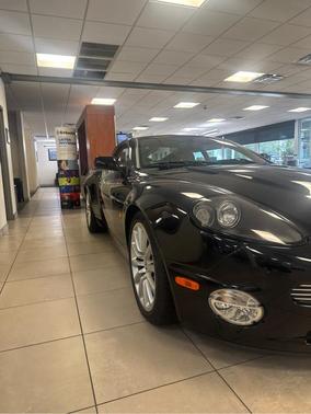 2002 Aston Martin V12 Vanquish 