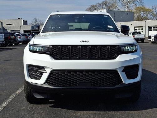 2024 Jeep Grand Cherokee Laredo