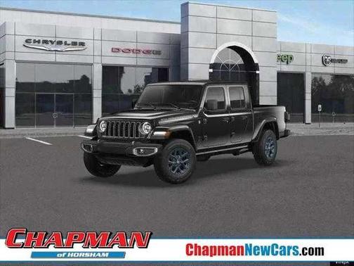 Black Clearcoat 2026 Jeep Gladiator Sport