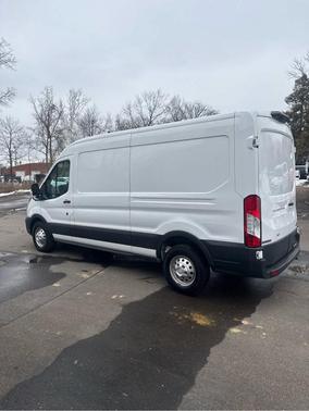 2021 Ford Transit-250 