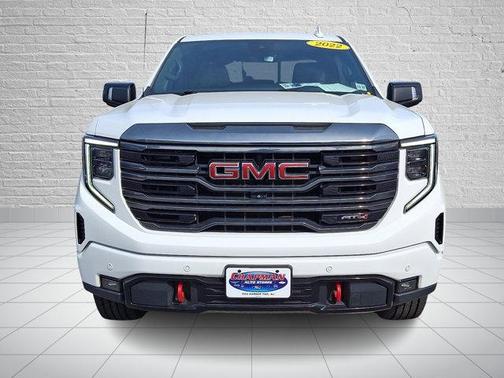 Summit White 2022 GMC Sierra 1500 AT4