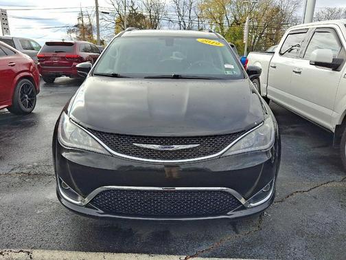 2019 Chrysler Pacifica Touring-L