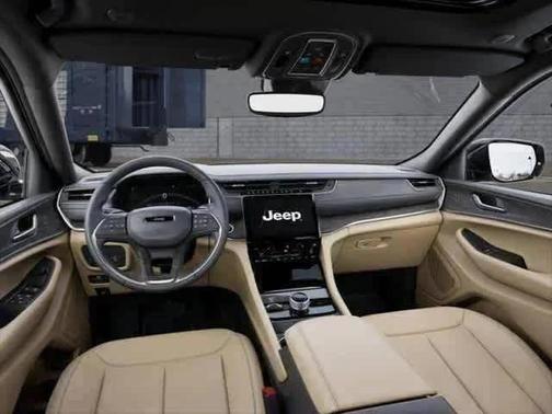 Bright White Clearcoat 2025 Jeep Grand Cherokee Limited