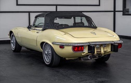 1974 Jaguar XKE Base