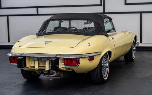 1974 Jaguar XKE Base