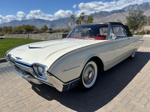 1961 Ford Thunderbird Base