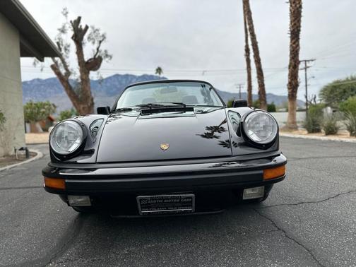 1985 Porsche 911 Carrera