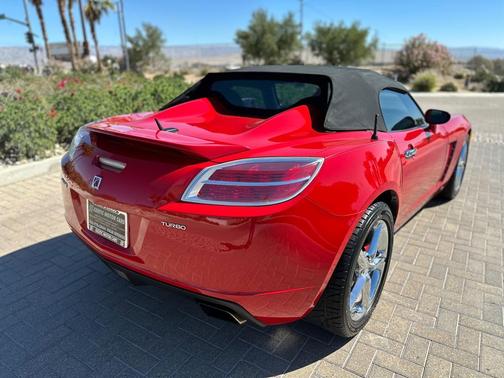 2008 Saturn Sky Red Line