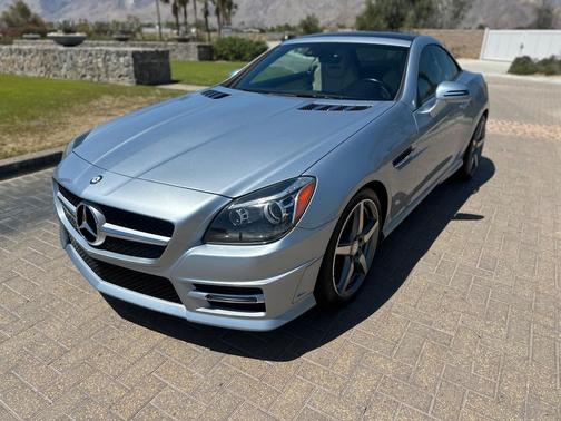 Blue-Metallic 2015 Mercedes-Benz SLK-Class SLK 250