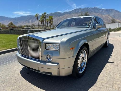 Gray 2006 Rolls-Royce Phantom VI