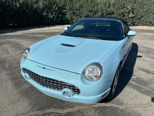 2003 Ford Thunderbird Deluxe