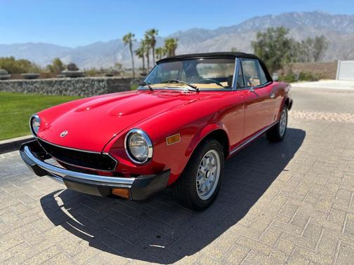 1982 FIAT Spider 2000 Spider