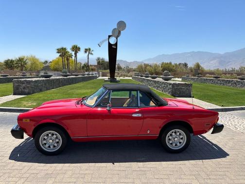 1982 FIAT Spider 2000 Spider
