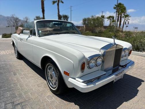 1989 Rolls-Royce Corniche convertible