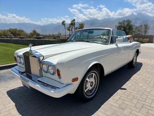 1989 Rolls-Royce Corniche convertible