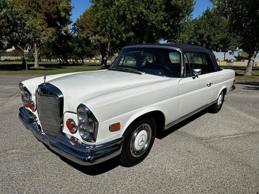 1970 Mercedes-Benz 280SE Base