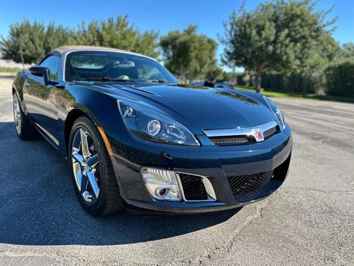 2007 Saturn Sky Red Line